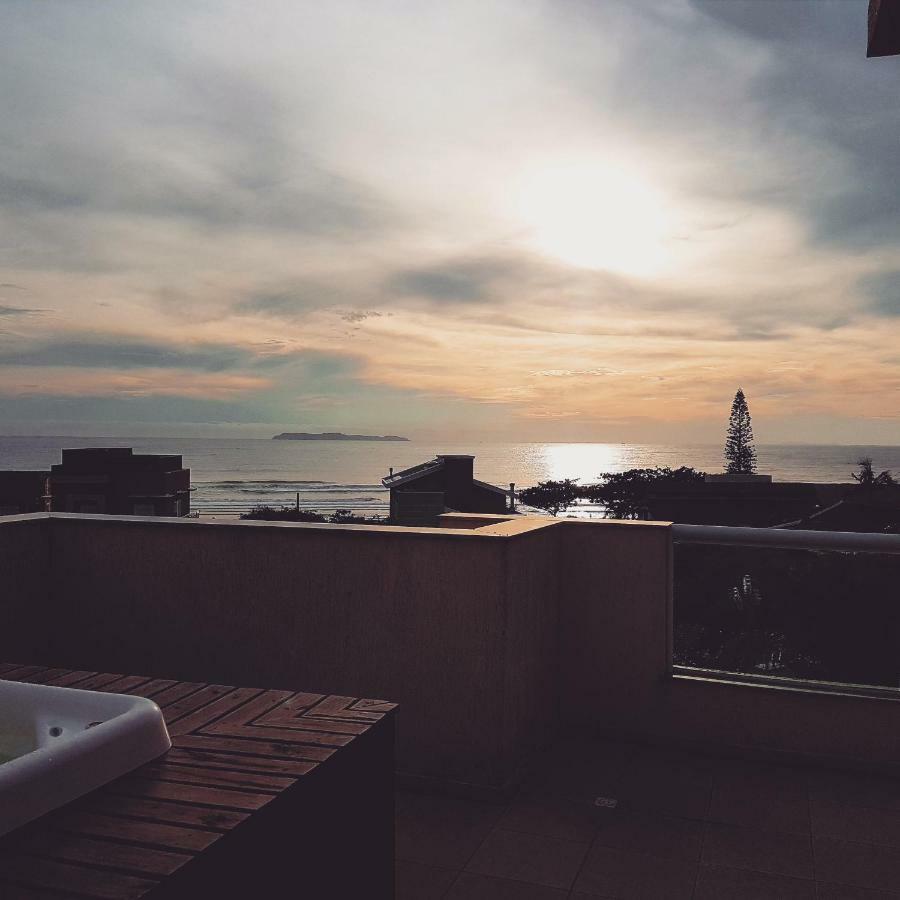 דירות בומבינאס Cobertura Jacuzzi Vista Mar מראה חיצוני תמונה